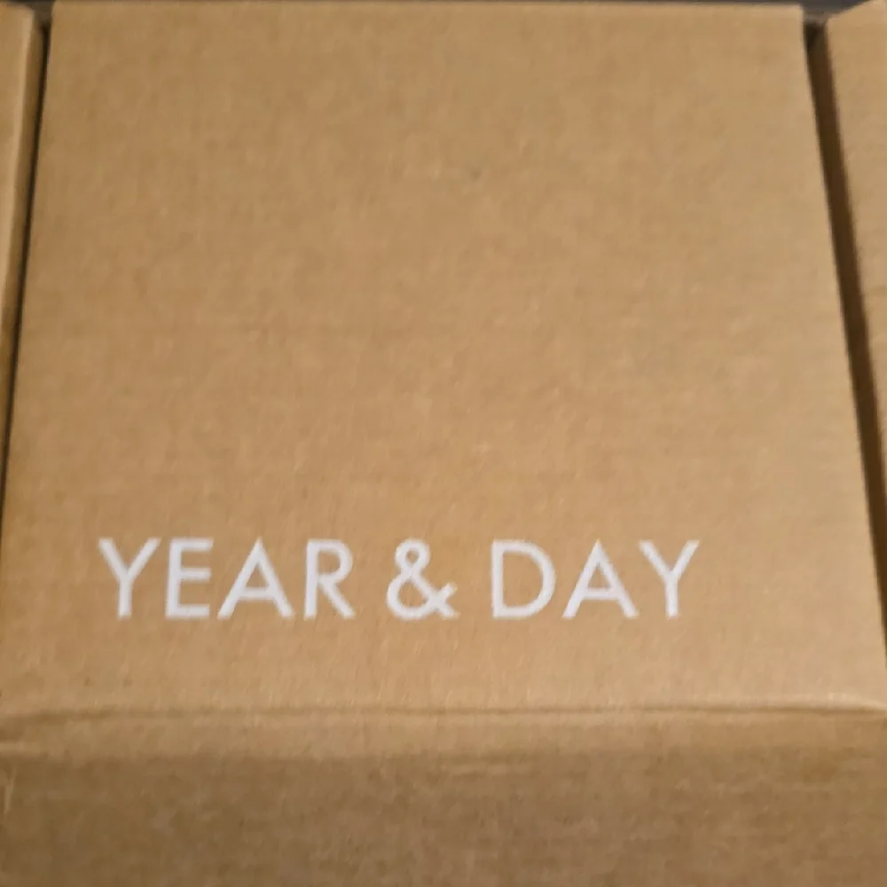 Elegant Gray Ceramic Spoon Rest - Picture 3 of 3